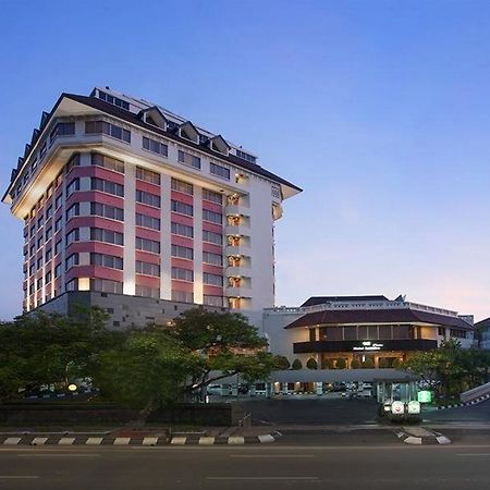 Hotel Santika Semarang Ngoại thất bức ảnh